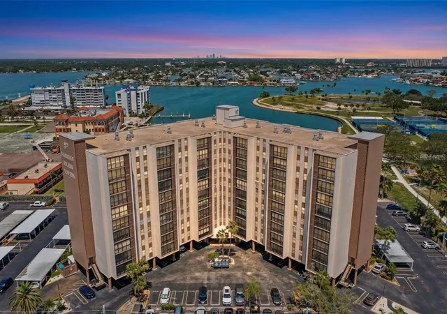 10355-paradise-blvd-512-treasure-island-fl-33706/hzid_16c4c988