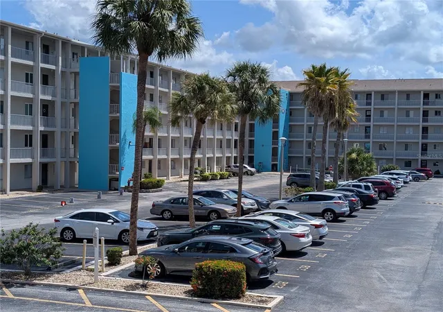 3564-lake-bayshore-dr-k-203-bradenton-fl-34205/hzid_08b62dca