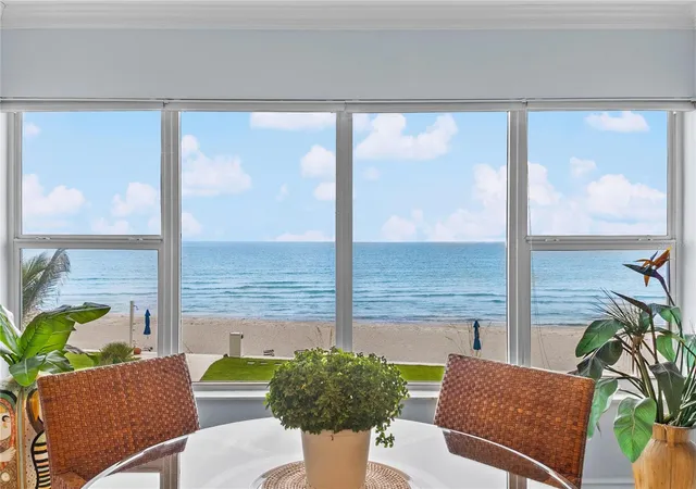603-longboat-club-rd-202n-longboat-key-fl-34228/hzid_da1f78cb