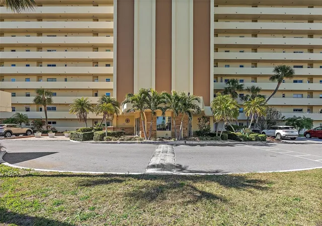 4725-cove-cir-704-st-petersburg-fl-33708/hzid_f2d8410a