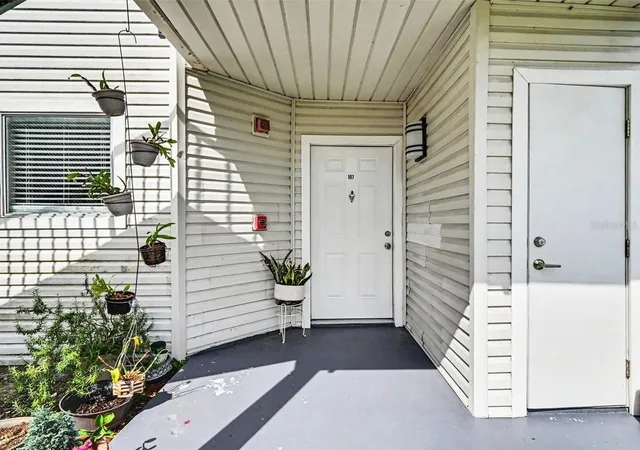 2552-woodgate-blvd-107-orlando-fl-32822/hzid_b3b4e487
