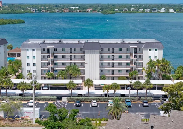 8911-midnight-pass-rd-409-sarasota-fl-34242/hzid_c11b998b