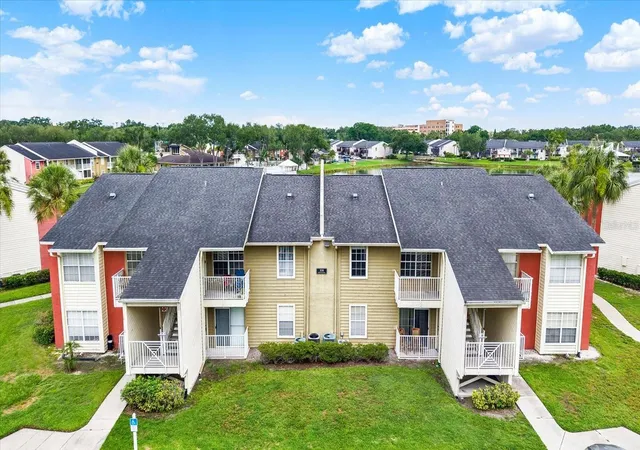 308-lake-parsons-grn-203-brandon-fl-33511/hzid_3825f10d