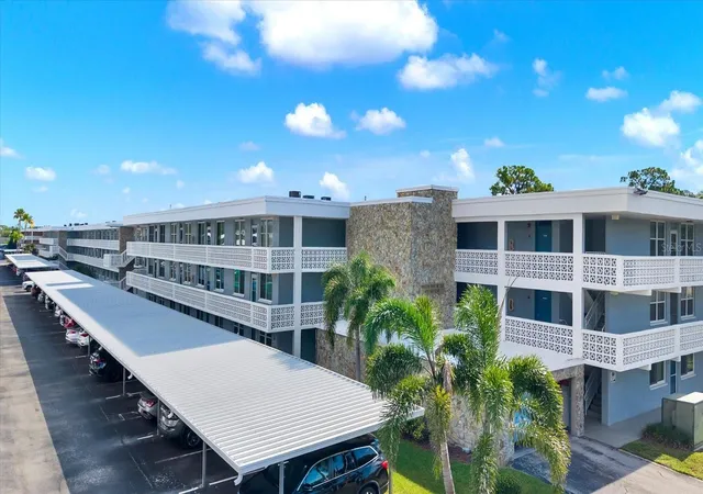 4715-bay-st-ne-126-st-petersburg-fl-33703/hzid_c3e3998e
