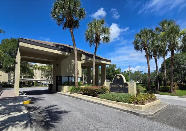 13626-greenfield-dr-201-tampa-fl-33618/hzid_890a104f