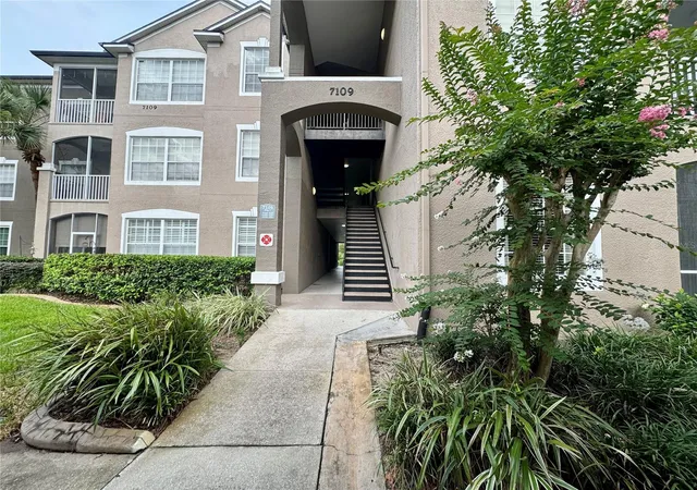 7109-yacht-basin-ave-418-orlando-fl-32835/hzid_b09ccf05