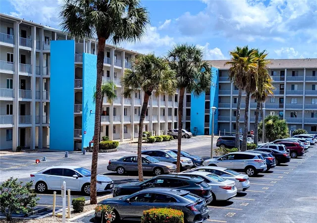 3714-lake-bayshore-dr-k-418-bradenton-fl-34205/hzid_c70f4989