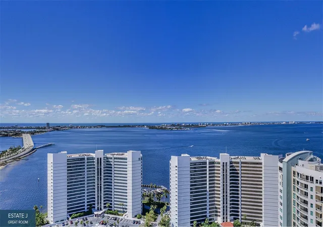 555-quay-comn-1704-sarasota-fl-34236/hzid_cc149b18