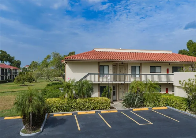 6219-palma-del-mar-blvd-s-102-saint-petersburg-fl-33715/hzid_0094af91