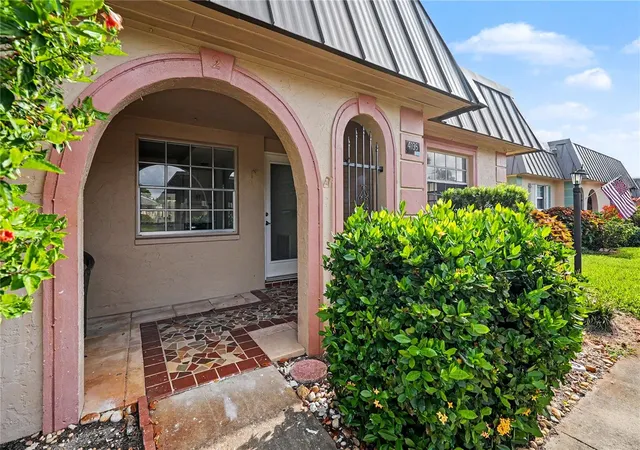 4135-stratford-dr-new-port-richey-fl-34652/hzid_78079063
