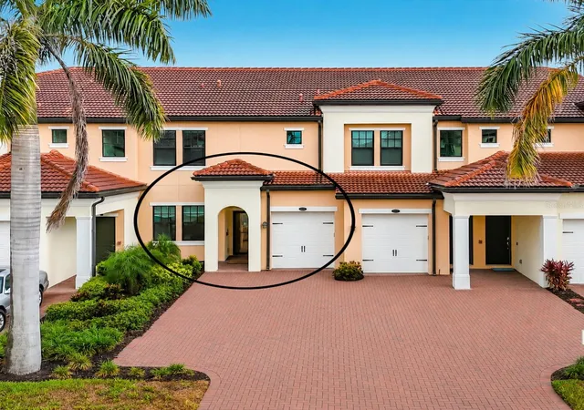 10051-crooked-crk-dr-102-venice-fl-34293/hzid_8961280a