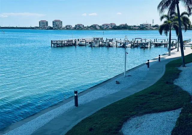 5200-brittany-dr-s-204-st-petersburg-fl-33715/hzid_fcff4dd9