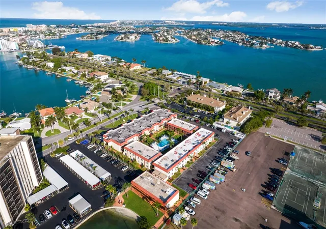 10365-paradise-blvd-16-treasure-island-fl-33706/hzid_43d83974