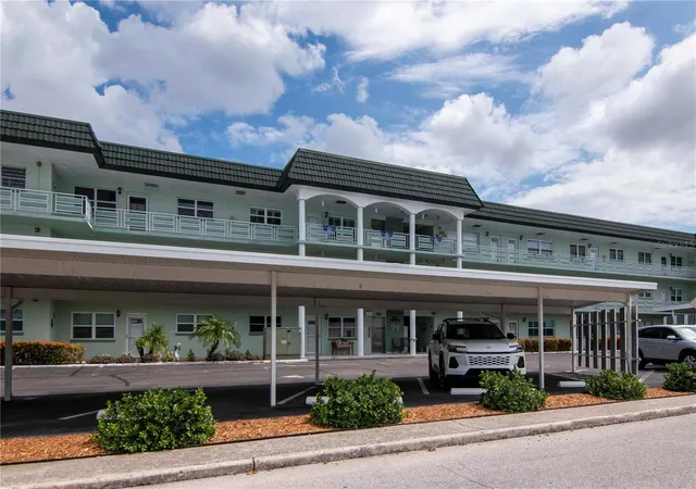 5935-30-ave-s-206-gulfport-fl-33707/hzid_e4710dbf