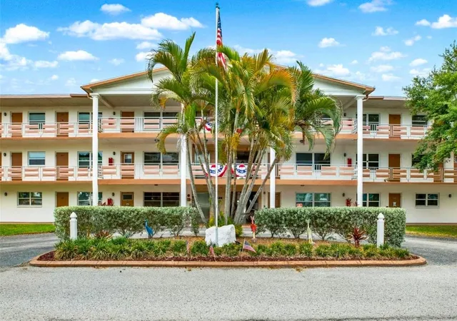 6015-19th-st-n-302-st-petersburg-fl-33714/hzid_19817fad