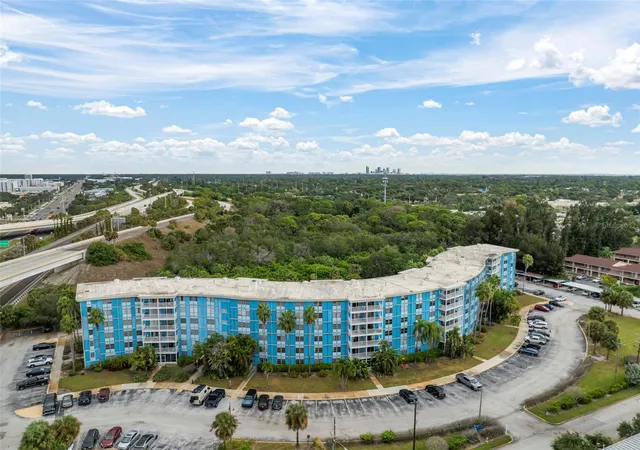 3315-58th-ave-s-314-st-petersburg-fl-33712/hzid_c5ab32cf