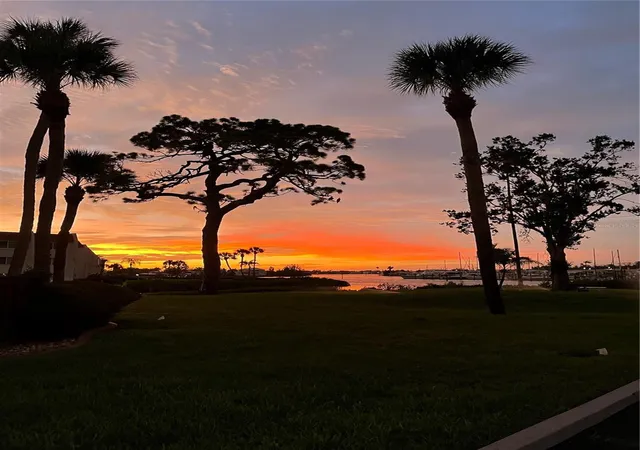 220-santa-maria-st-338-venice-fl-34285/hzid_13d10551