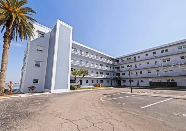 5555-gulf-blvd-312-st-petersburg-fl-33706/hzid_fd6f9fa1