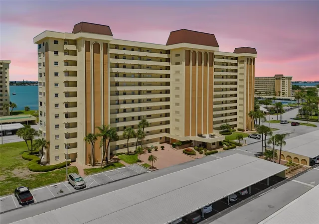 4575-cove-cir-101-saint-petersburg-fl-33708/hzid_77f719a9
