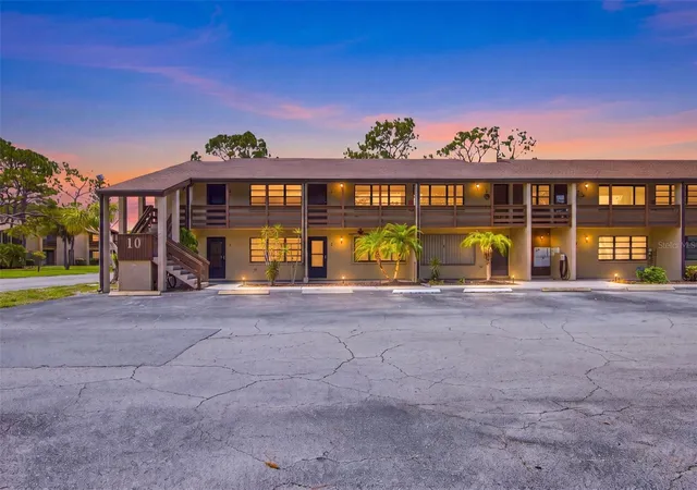10-quails-run-blvd-8-englewood-fl-34223/hzid_d8174260