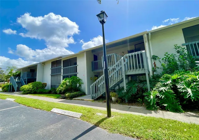 11201-122nd-ave-234-largo-fl-33778/hzid_18caa3f7