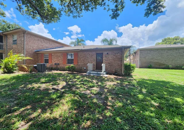 416-banyon-tree-cir-108-maitland-fl-32751/hzid_1ebdf497