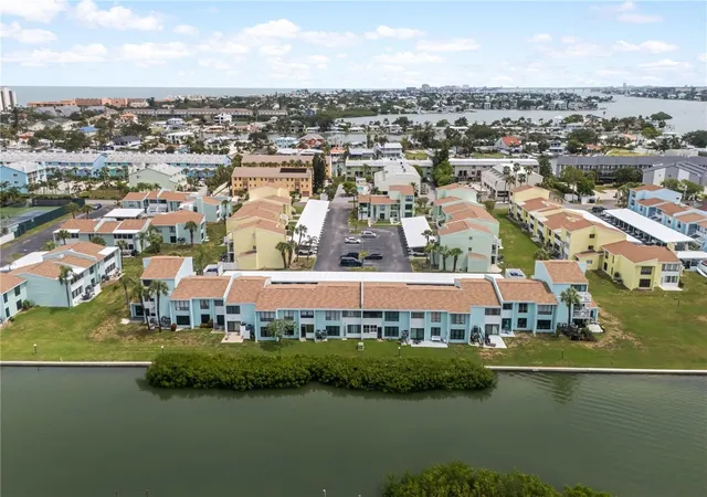 1-windrush-blvd-63-indian-rocks-beach-fl-33785/hzid_66bb67f3