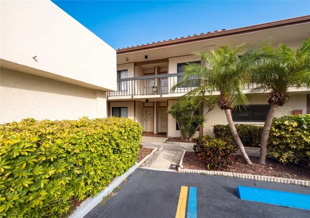 6219-palma-del-mar-blvd-s-114-saint-petersburg-fl-33715/hzid_8d4d64fa