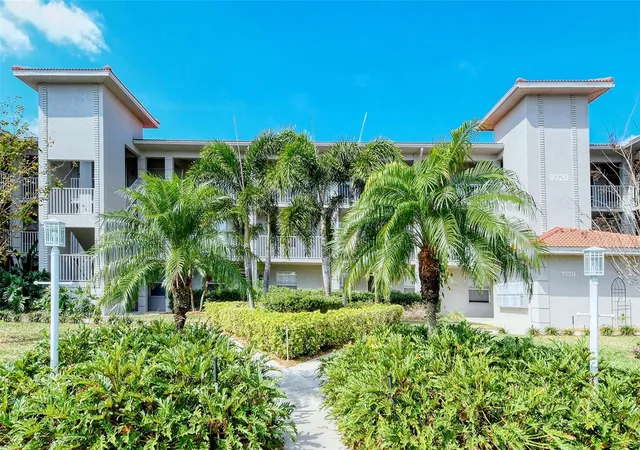 9320-clubside-cir-2205-sarasota-fl-34238/hzid_9eeba6ed