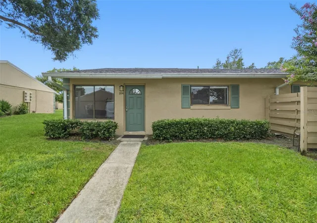 220-cherokee-ct-104-altamonte-springs-fl-32701/hzid_c5c8e1d4