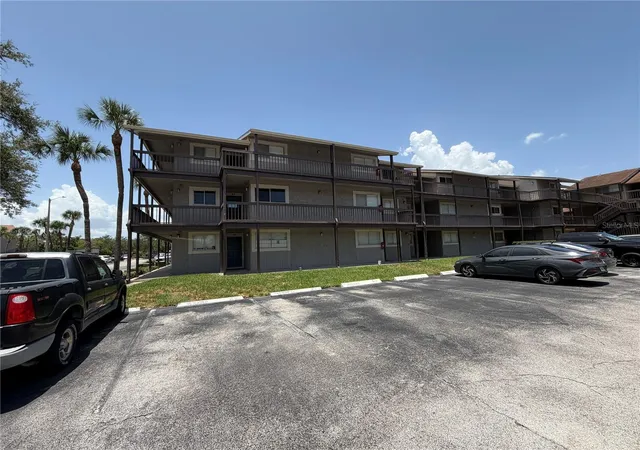 6308-newtown-cir-8b1-tampa-fl-33615/hzid_213403e2