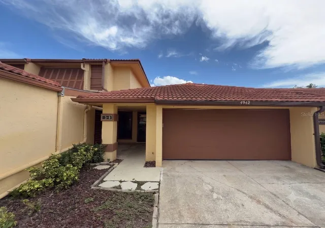 4942-samoa-cir-5-orlando-fl-32808/hzid_d7a8ac36