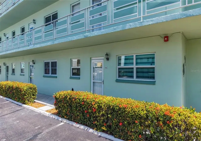 5935-30th-ave-s-104-gulfport-fl-33707/hzid_5cc28b83