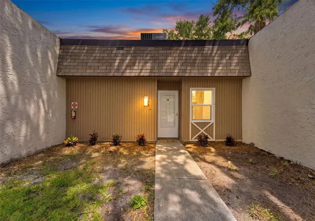 11511-113th-st-2d-largo-fl-33778/hzid_de932c6a