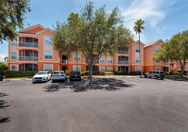 5000-culbreath-key-way-4-105-tampa-fl-33611/hzid_8bef4fbe