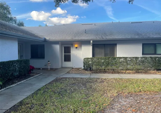 2721-countryside-blvd-102-clearwater-fl-33761/hzid_b6f982db