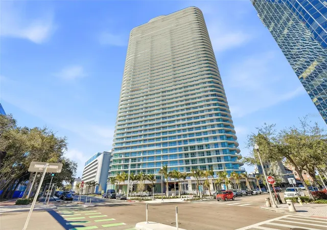 400-central-ave-407-saint-petersburg-fl-33701/hzid_ec295969