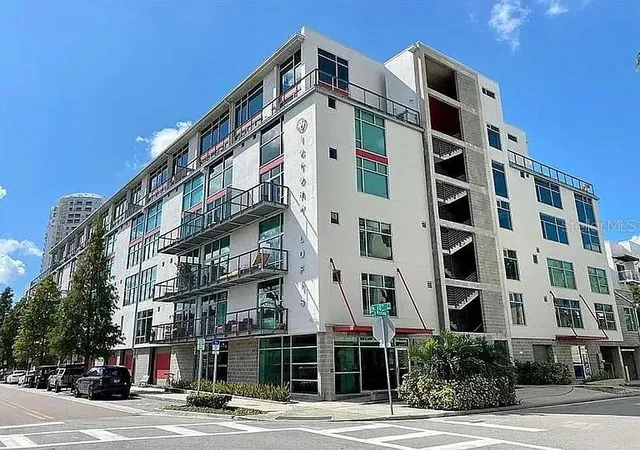 101-s-12th-street-302-tampa-fl-33602/hzid_5c7657d8