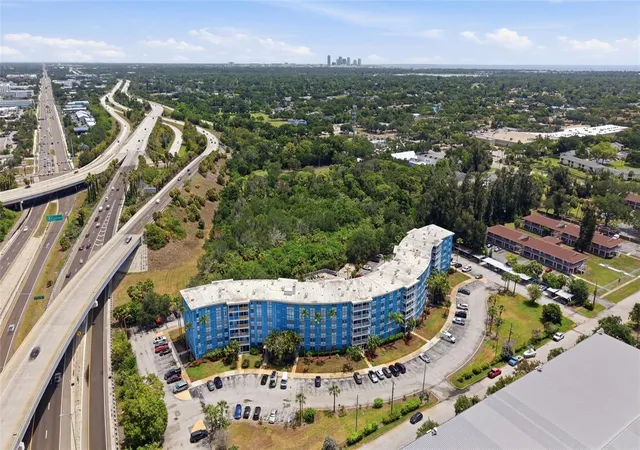 3315-58th-avenue-s-414-saint-petersburg-fl-33712/hzid_a0b8e9e2