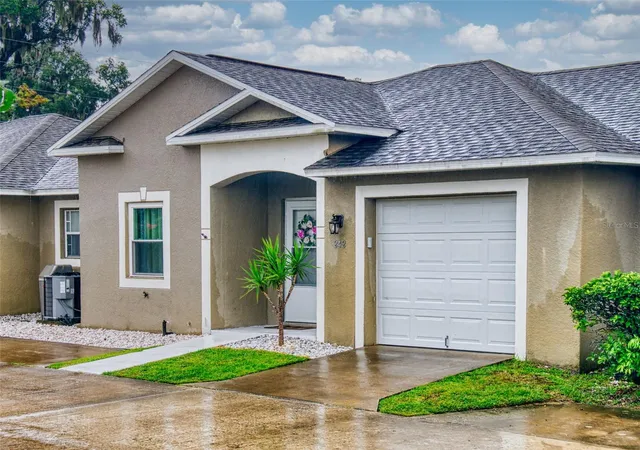 242-pine-bluff-ave-242-deland-fl-32724/hzid_154ce856