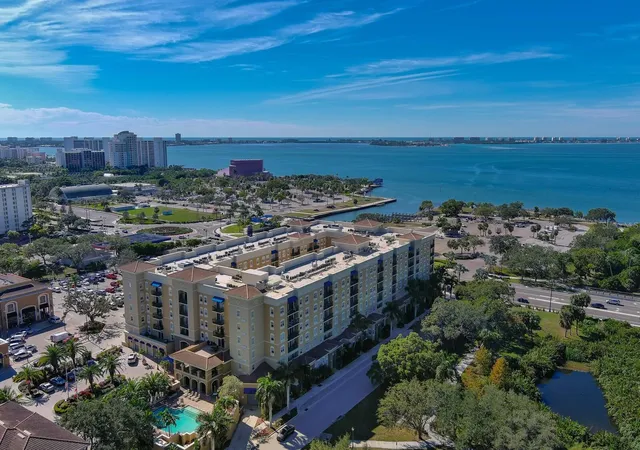 1064-n-tamiami-trl-1433-sarasota-fl-34236/hzid_c0dc3b33