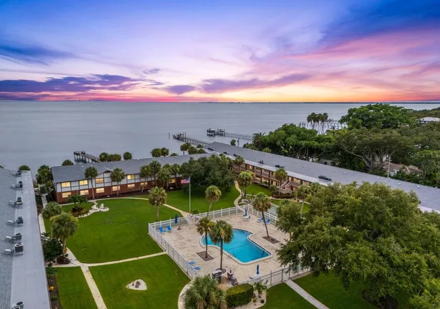 650-pinellas-point-dr-s-122-saint-petersburg-fl-33705/hzid_5460e0d8