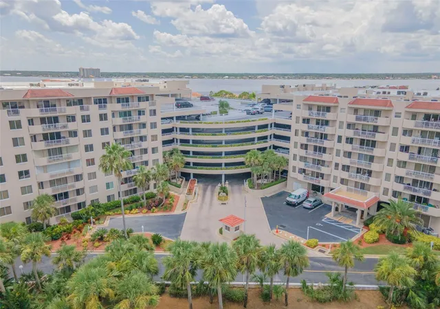 3-oceans-blvd-w-2d4-daytona-beach-fl-32118/hzid_538a15dd