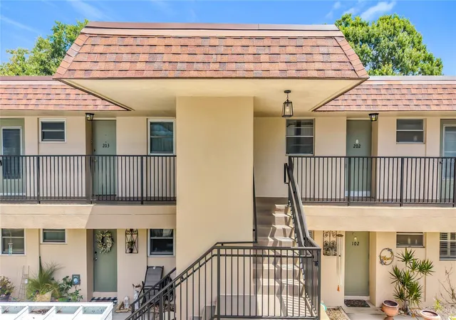 9945-47th-avenue-n-203-saint-petersburg-fl-33708/hzid_dc4b834b