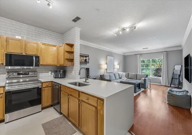 4207-s-dale-mabry-hwy-8308-tampa-fl-33611/hzid_903a4a49