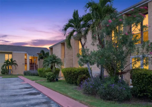 3461-clark-rd-160-sarasota-fl-34231/hzid_4b533d52