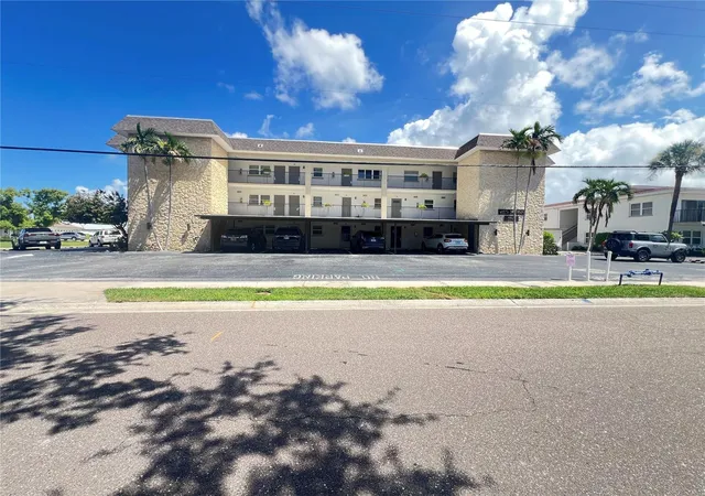 3789-46th-avenue-s-202-saint-petersburg-fl-33711/hzid_e6d19213