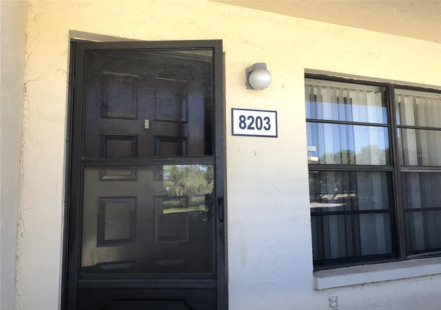 13608-s-village-dr-8203-tampa-fl-33618/hzid_ef6cb895