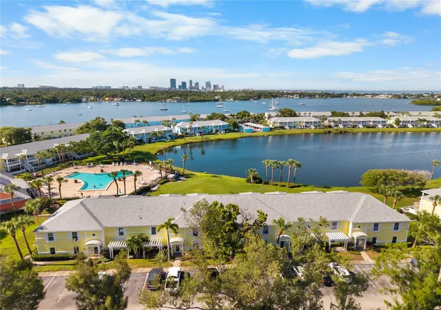 111-seahorse-dr-se-a-saint-petersburg-fl-33705/hzid_52e4e346