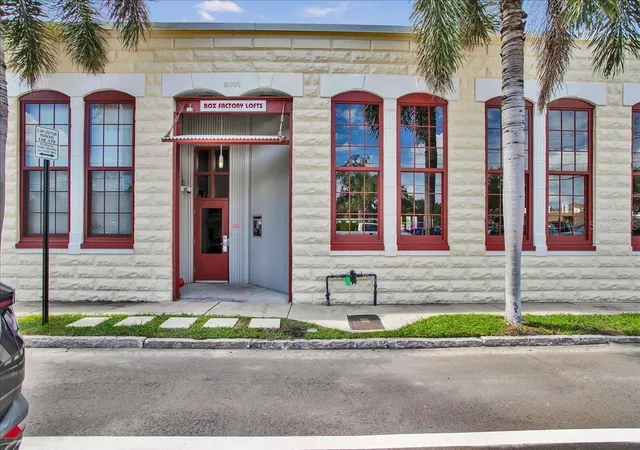 2001-e-2nd-avenue-24-tampa-fl-33605/hzid_f6be7f3c